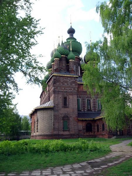Вершина ярославского зодчества - церковь Иоанна Предтечи