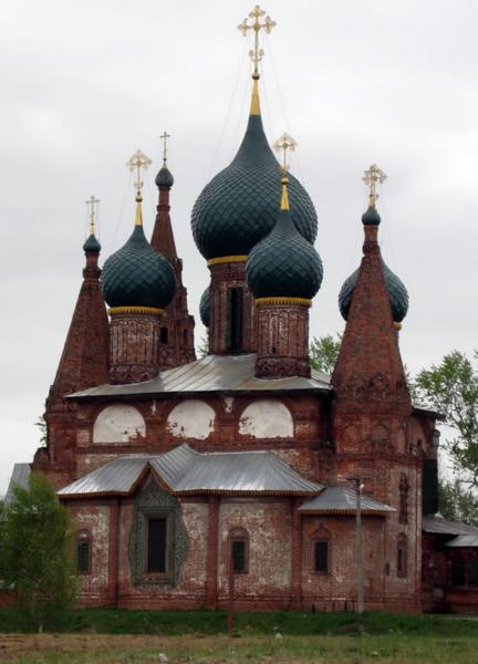 Храмовый ансамбль в Коровниках 02