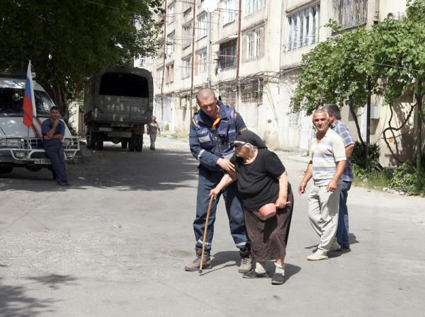 Жители Цхинвали, август 12
